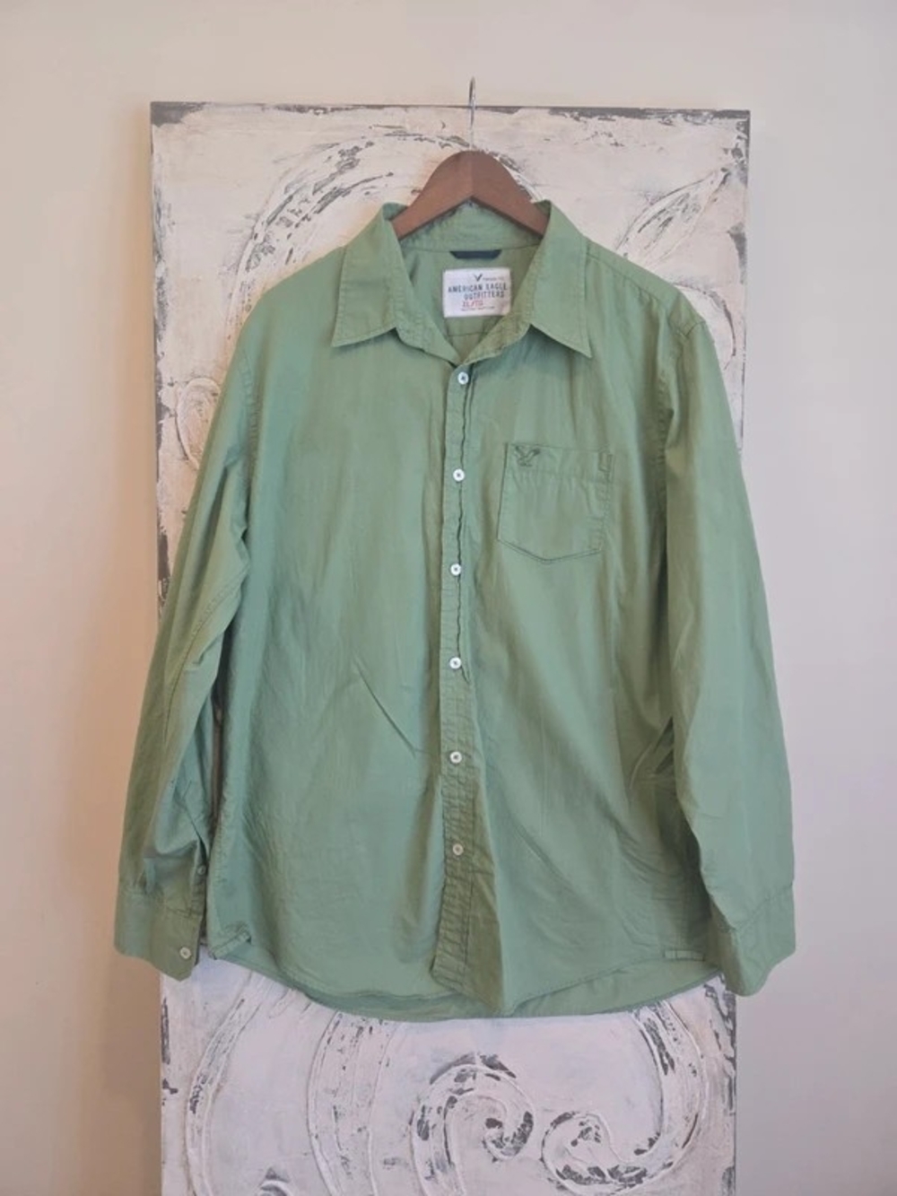 American Eagle Outfitters Men's Sage Green Button-Down Shirt